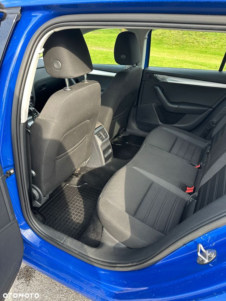 Skoda Octavia 2.0 TDI 4x4 DSG Ambition - 12