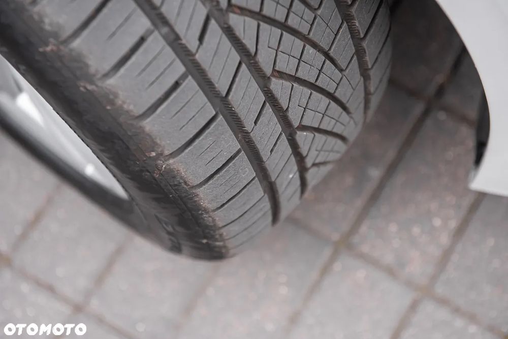 BMW Seria 5 - 36