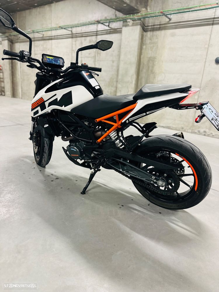 KTM Duke - 11