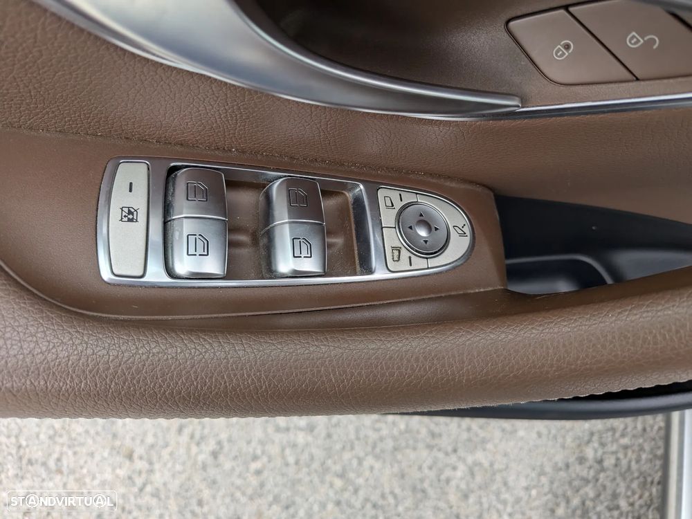 Mercedes-Benz E 220 d 4-Matic All Terrain Avantgarde + - 6