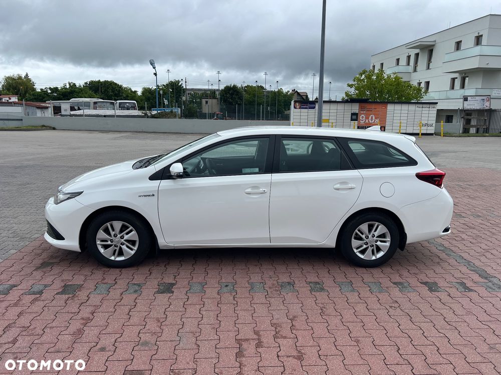 Toyota Auris Hybrid 135 Comfort - 4