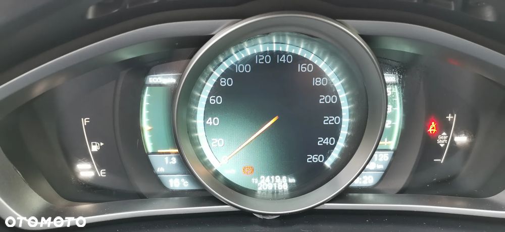 Volvo V40 D2 - 11