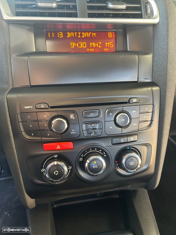 Citroën C4 1.2 PureTech Live - 37