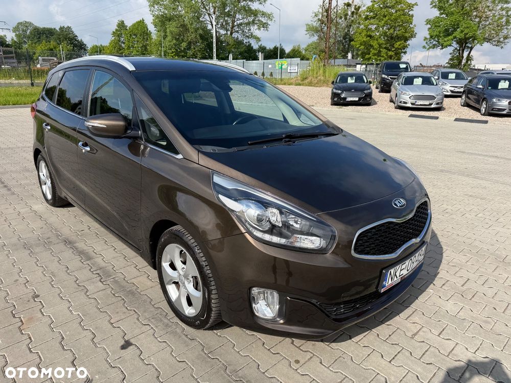 Kia Carens 1.6 GDI Dream-Team Edition - 13