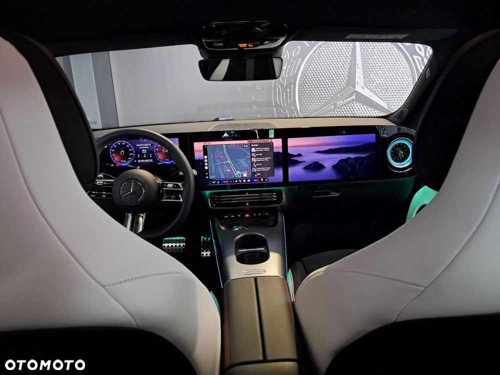 Mercedes-Benz CLA - 38
