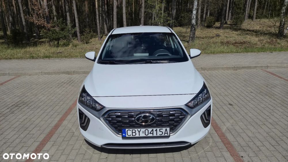 Hyundai IONIQ Hybrid Premium - 17