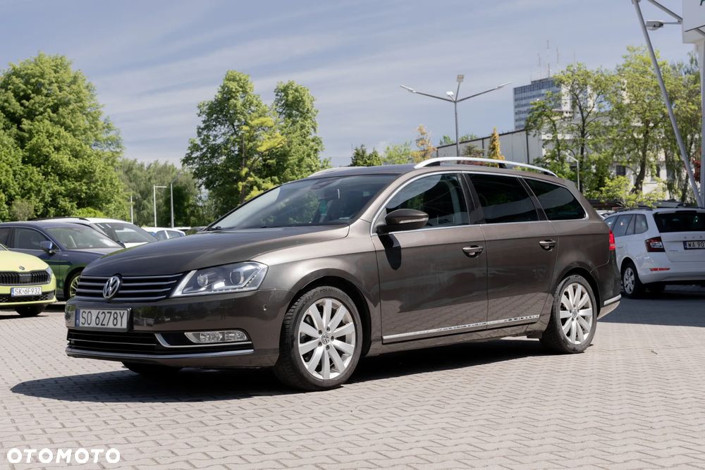 Volkswagen Passat 2.0 TDI DSG BlueMotion Technology Exclusive - 4