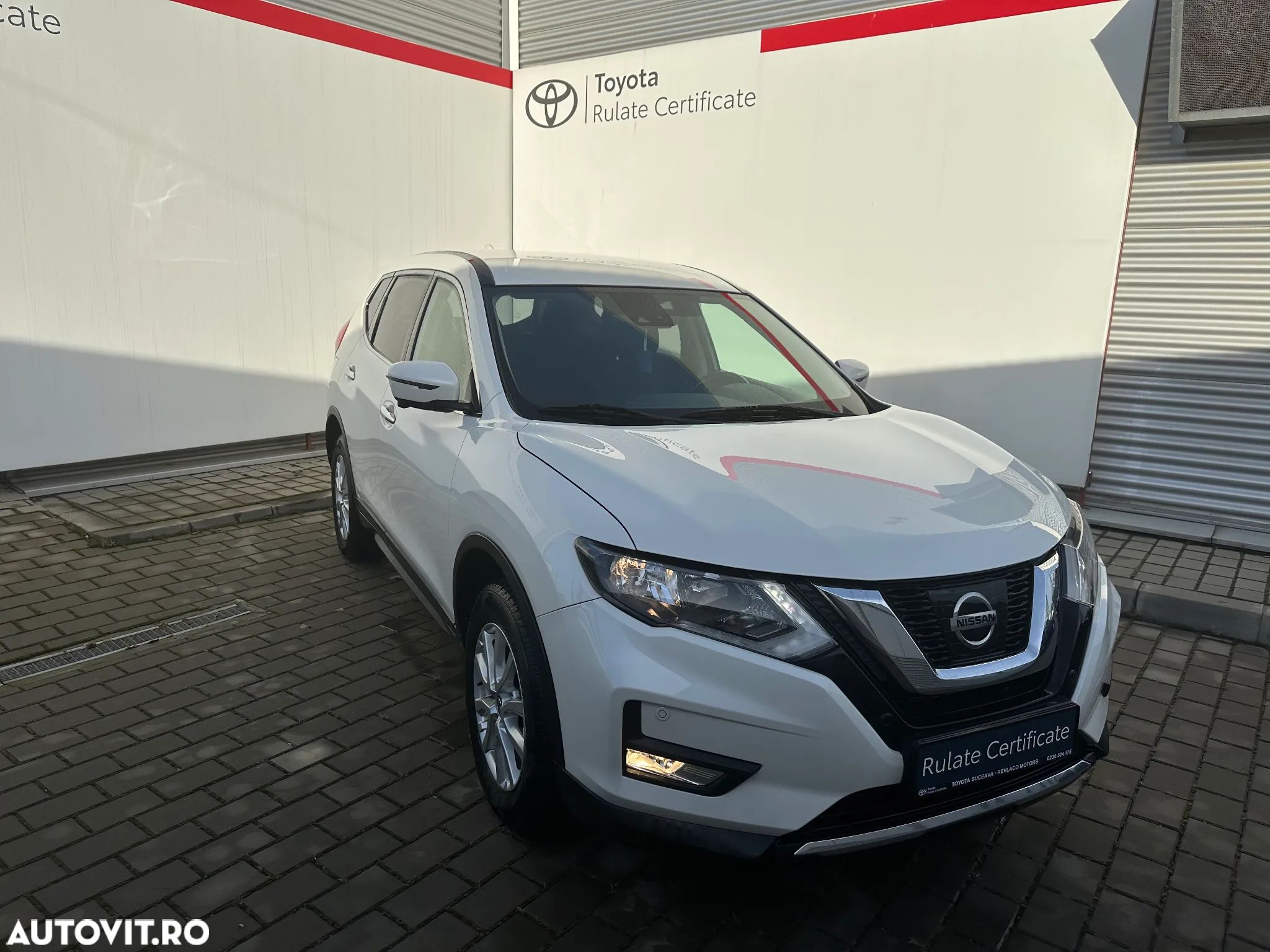 Nissan X-Trail 2.0D XTRONIC Start/Stop 4x4-i Tekna - 1