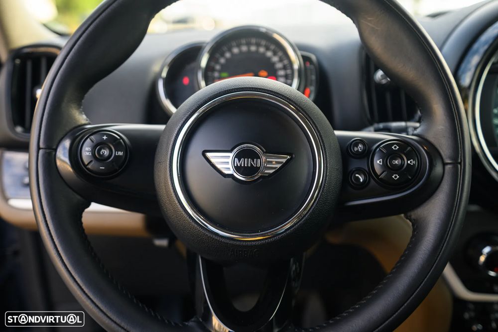 MINI Countryman Cooper SE ALL4 Auto - 22