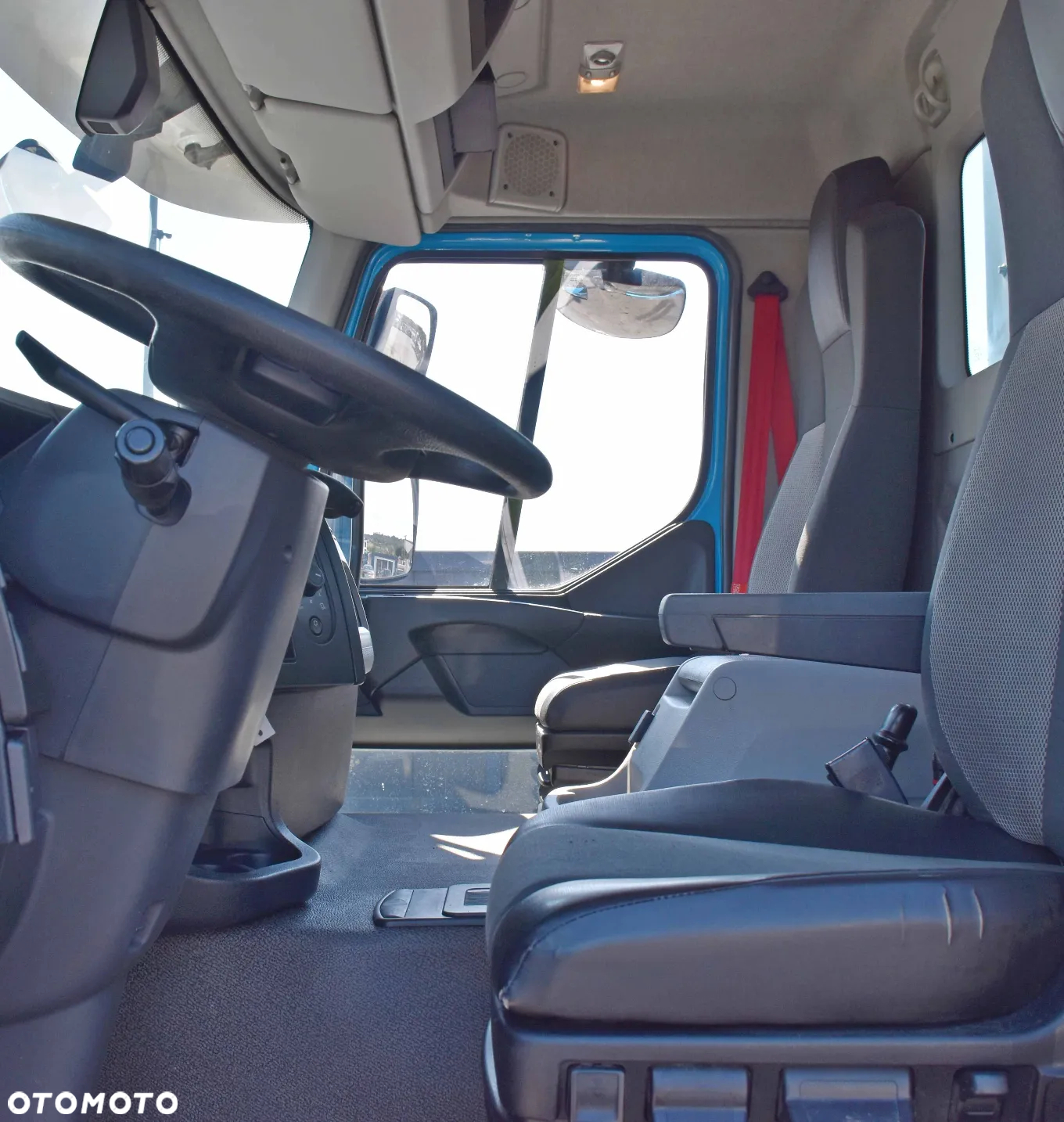 Renault C 320 * PK 12002 EH A + PILOT * STAN BDB - 9