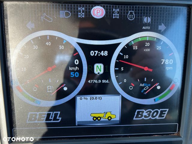 Bell B30E, TYLKO 4770 MTH, Z NIEMIEC, TYLNA KLAPA, SZEROKIE KOŁA MICHELIN, PIĘKNY STAN - 9