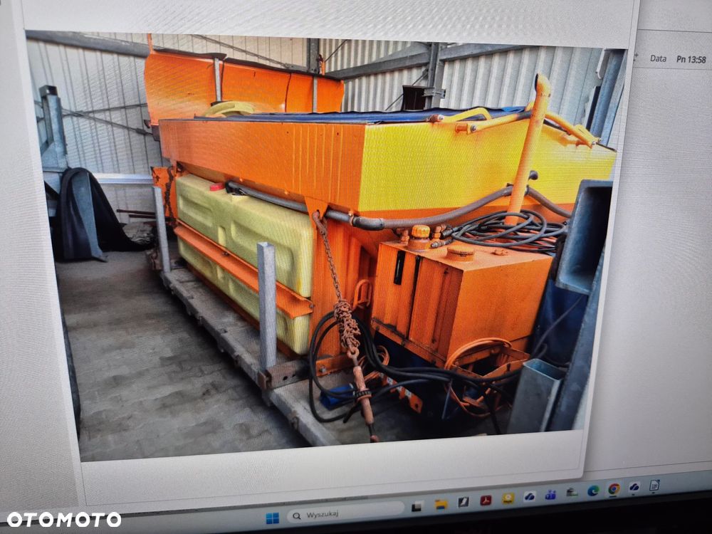 Mercedes-Benz MERCEDES AXOR 21330 4X4 !!!HAKOWIEC VDL / PIASKARKA - 19