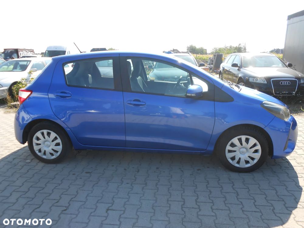 Toyota Yaris 1.0 Life EU6 - 7