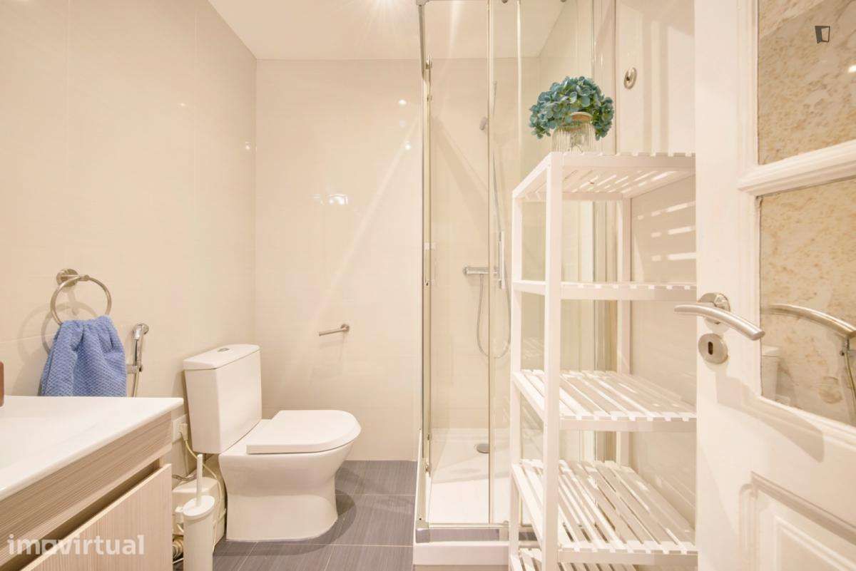 Quarto - localizado em Alcântara Lisbon - Grande imagem: 3/32