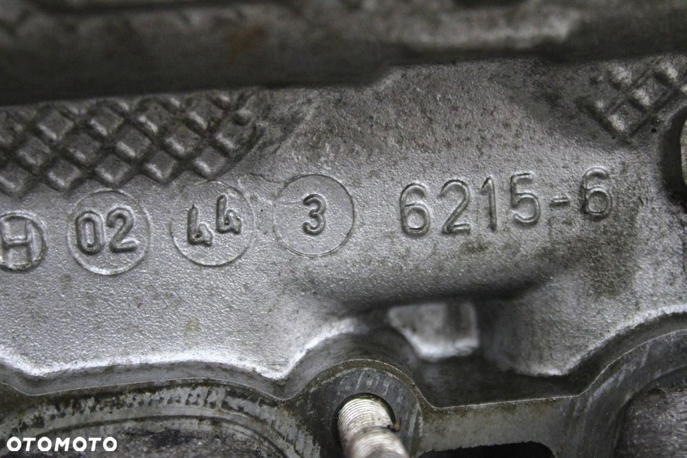 GŁOWICA SILNIKA GÓRA POKRYWA ZAWORÓW VOLVO XC70 2.5 B B5254T2 1001837003 - 10