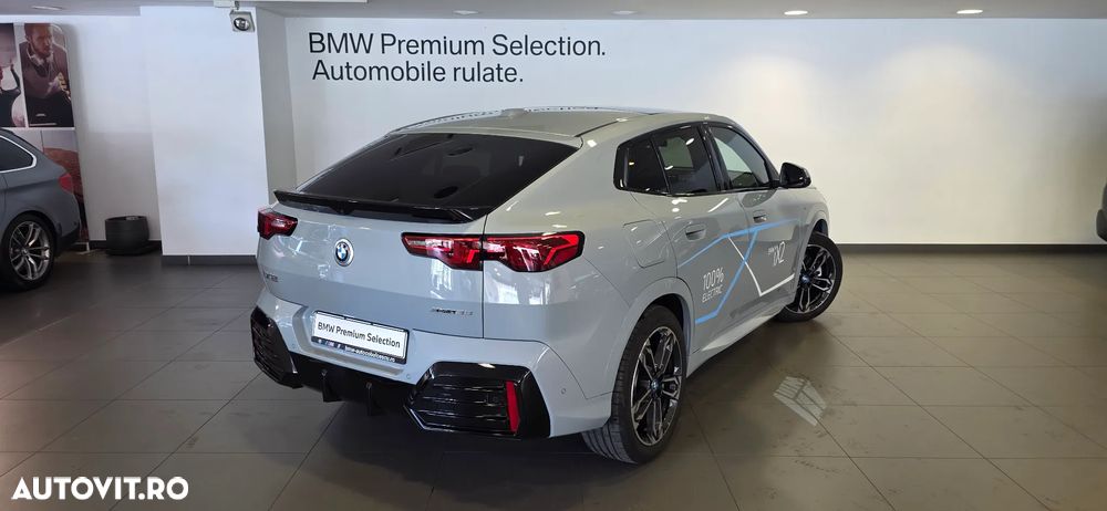 BMW iX2 xDrive30 - 6