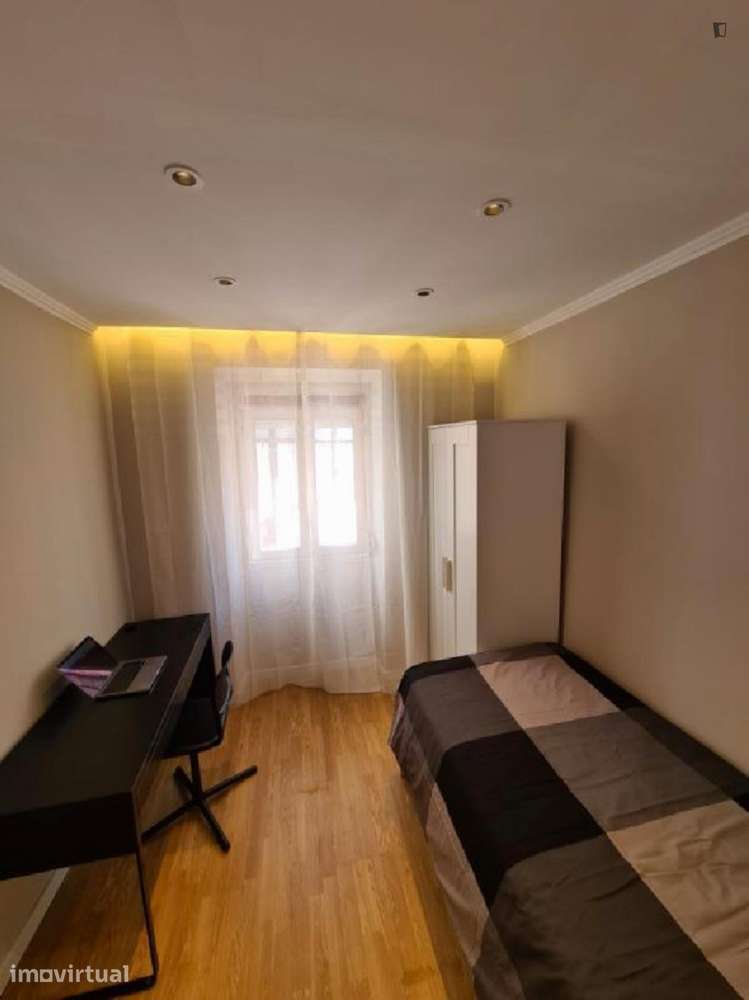 Quarto - localizado em Penha de França Lisbon - Grande imagem: 4/10