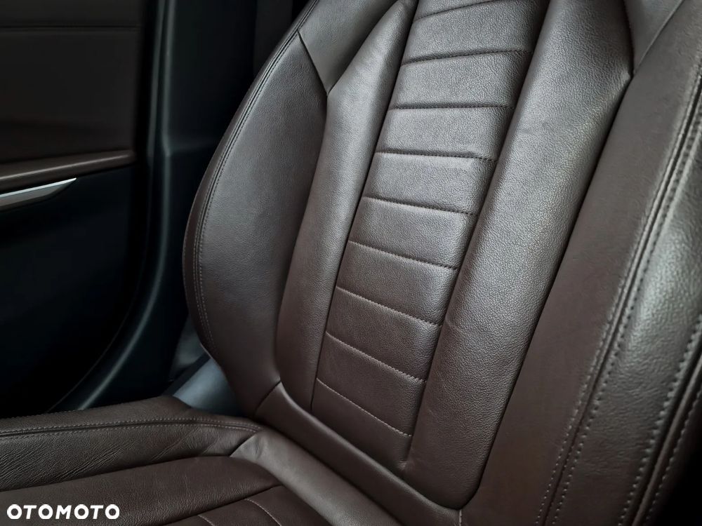 BMW Seria 3 320d xDrive mHEV - 15