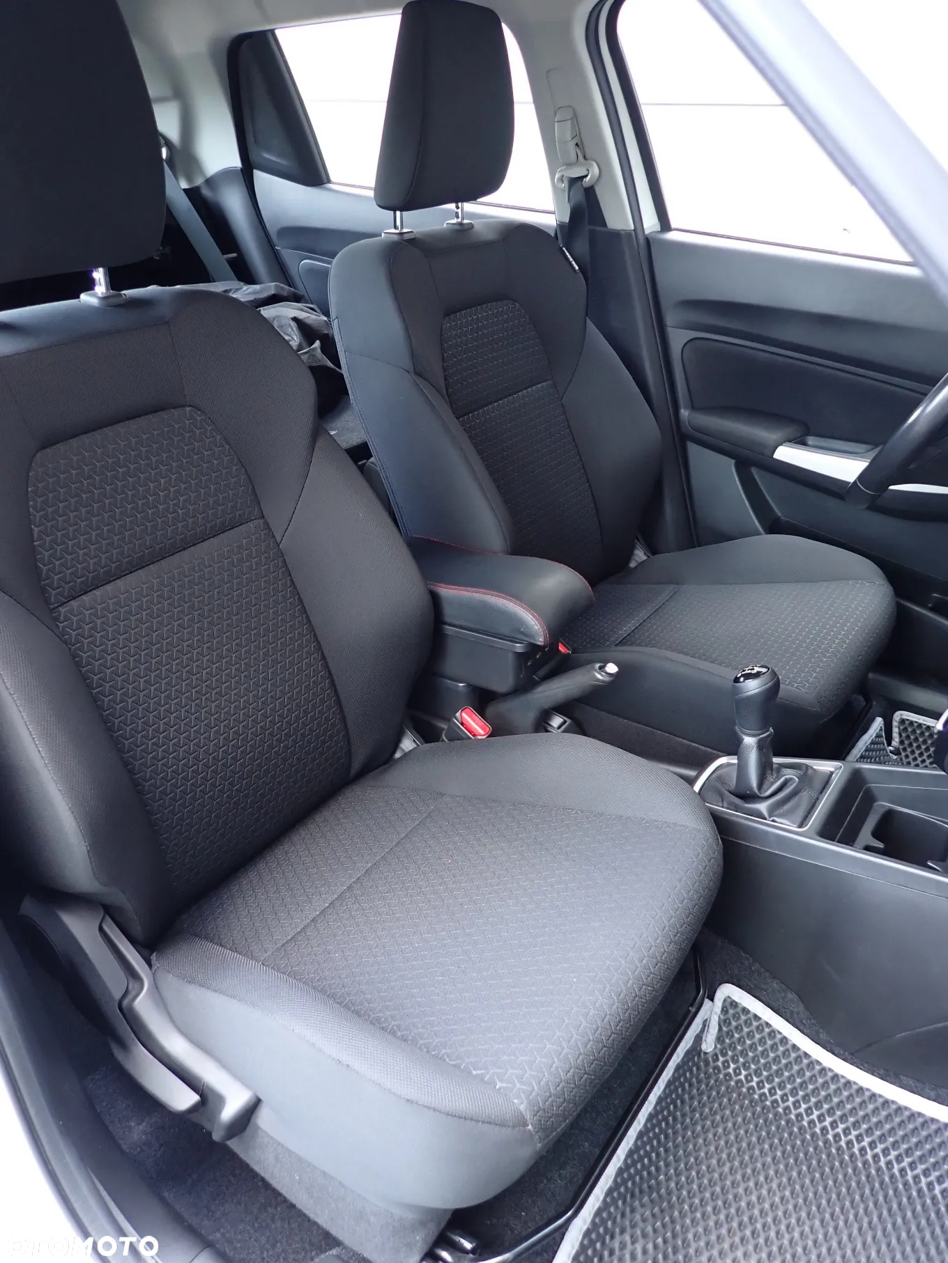 Suzuki Swift 1.2 Premium - 30