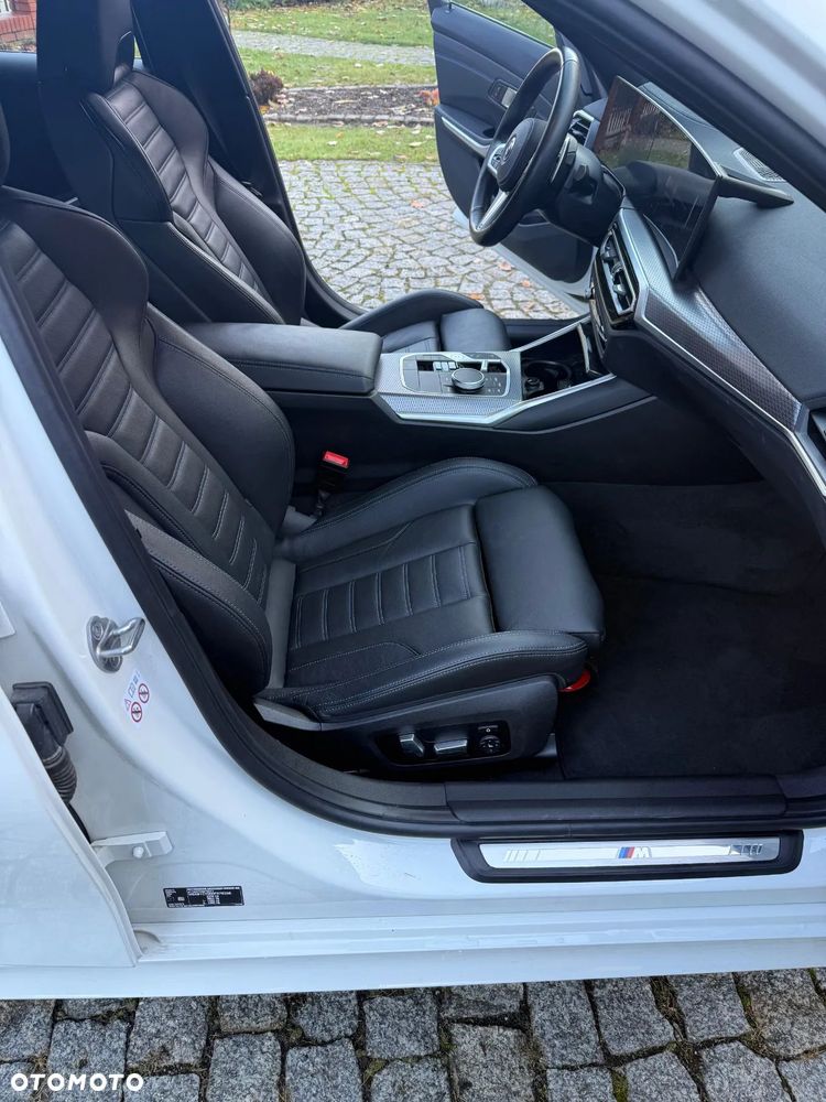 BMW Seria 3 330e M Sport sport - 10