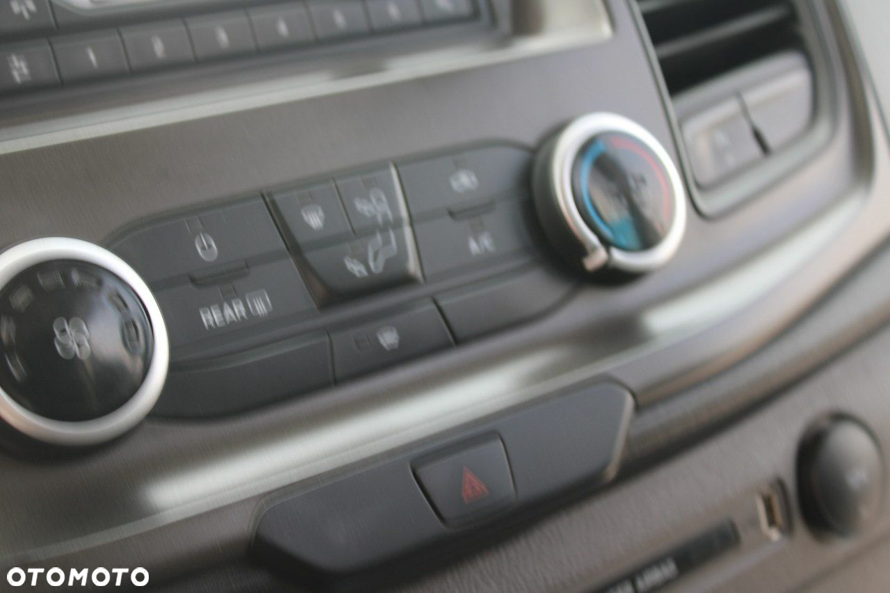 Ford Transit - 26