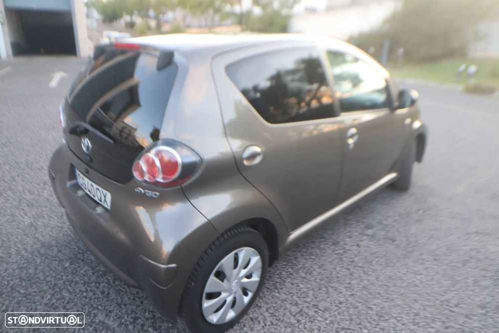 Toyota Aygo 1.0 X-Play+AC+X-Touch - 35