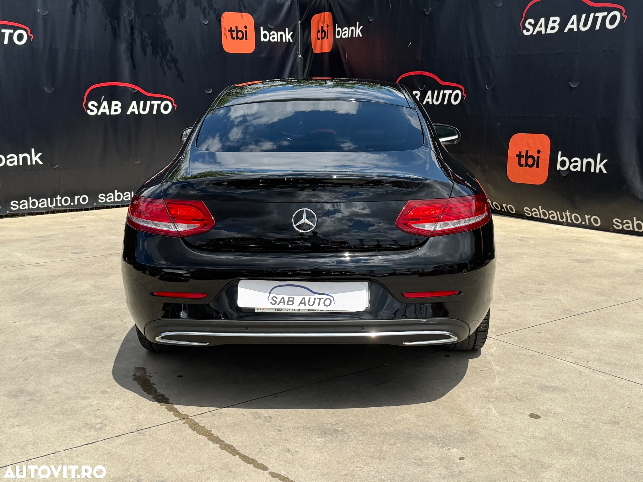 Mercedes-Benz C 180 Coupe 7G-TRONIC AMG Line - 15