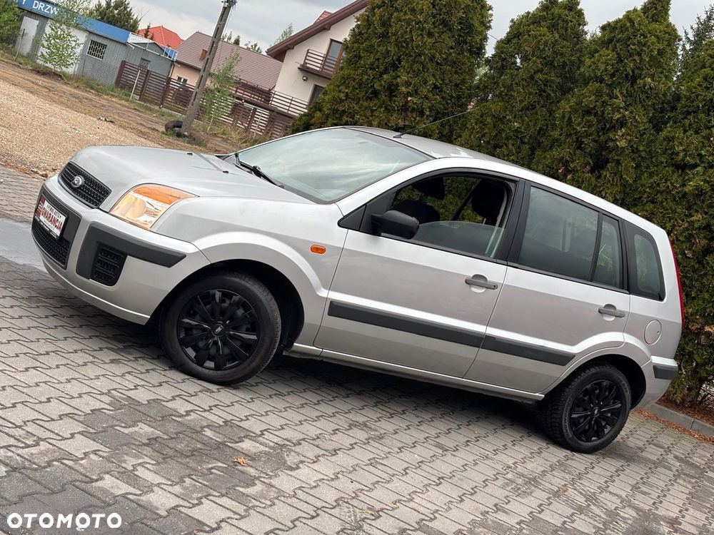 Ford Fusion - 12