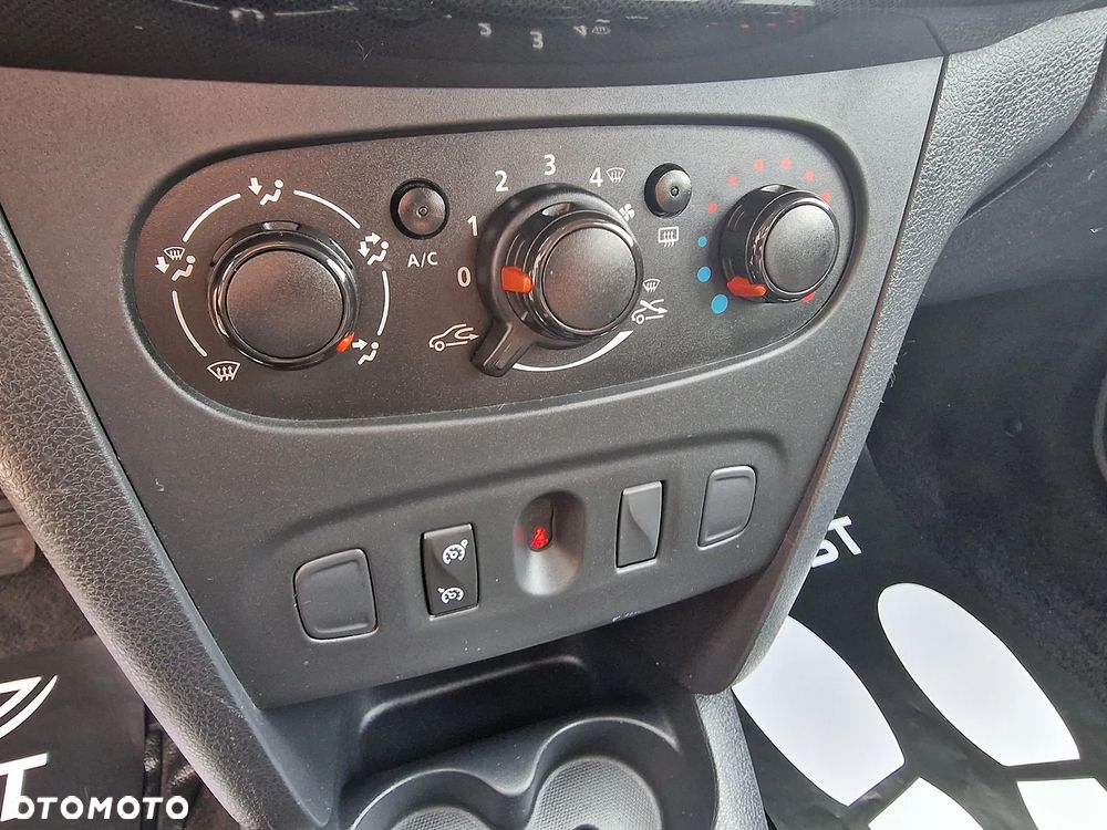 Dacia Sandero Stepway TCe 90 (S&S) Celebration - 17