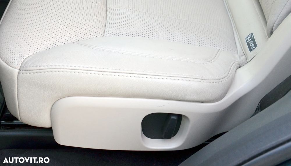 Land Rover Discovery 2.0 L TD4 HSE Luxury - 22