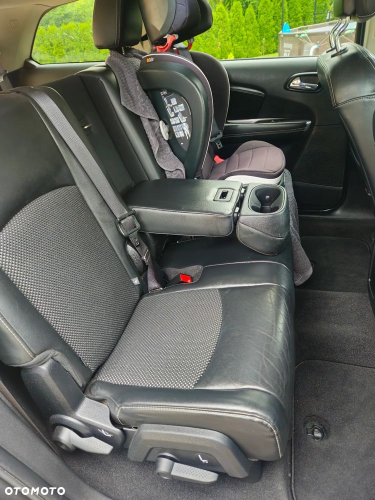 Dodge Journey - 11