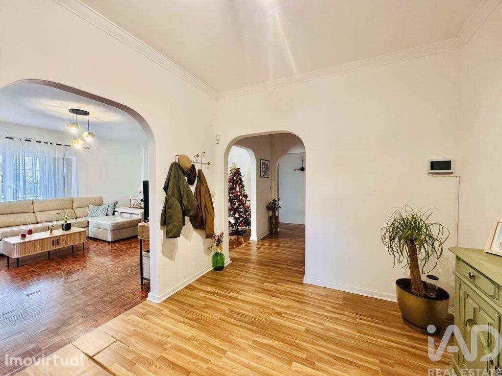 Casa / Villa T5 em Azeitão de 216 m2 - Grande imagem: 3/40