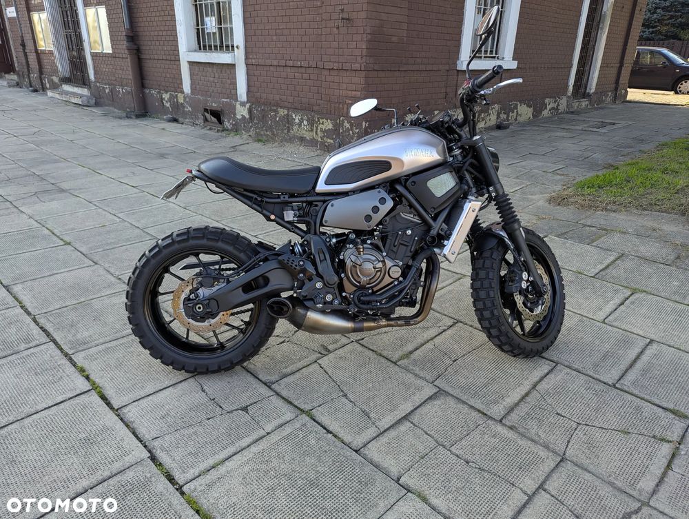 Yamaha XSR - 2