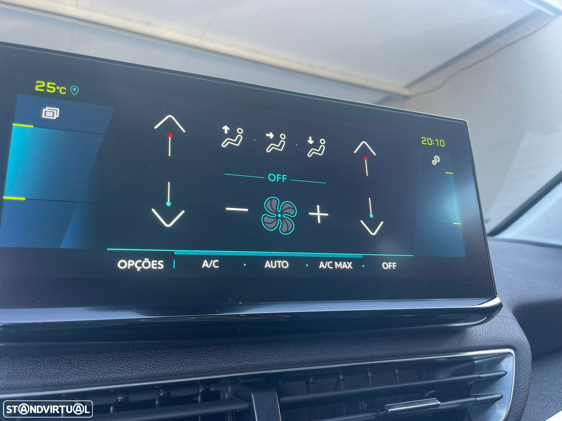 Peugeot 3008 1.6 Hybrid Allure e-EAT8 - 28