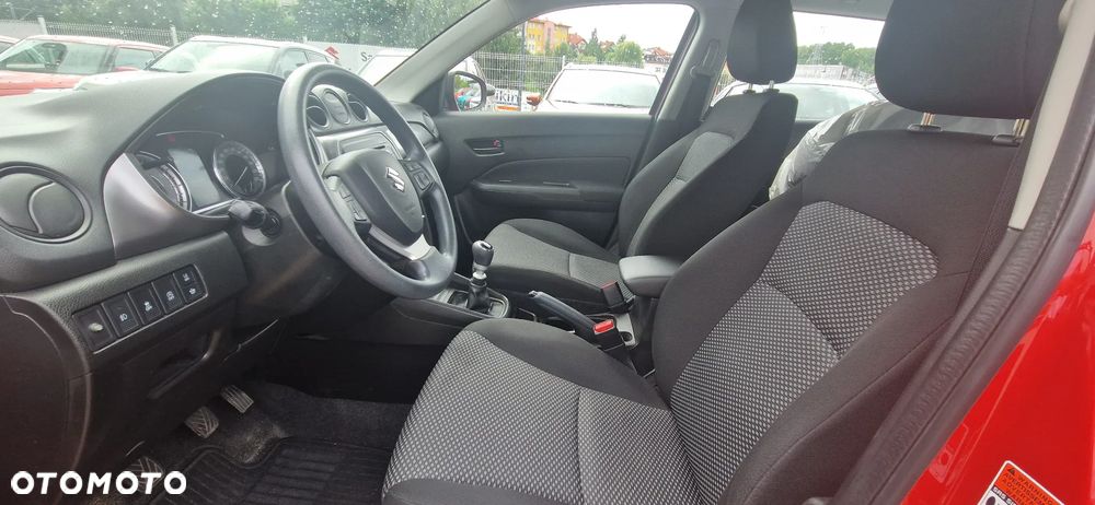 Suzuki Vitara 1.4 Boosterjet SHVS Comfort Plus 2WD - 11