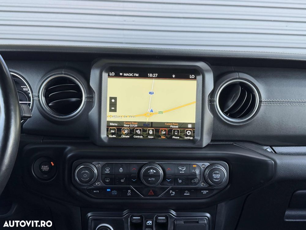 Jeep Wrangler 2.0 4xe AT8 PHEV Sahara - 16