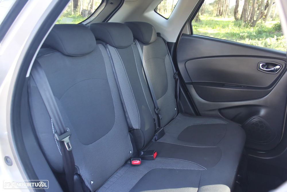 Renault Captur 1.5 dCi Exclusive - 25