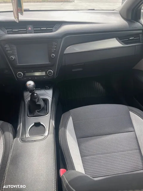 Toyota Avensis 1.8 Executive - 20
