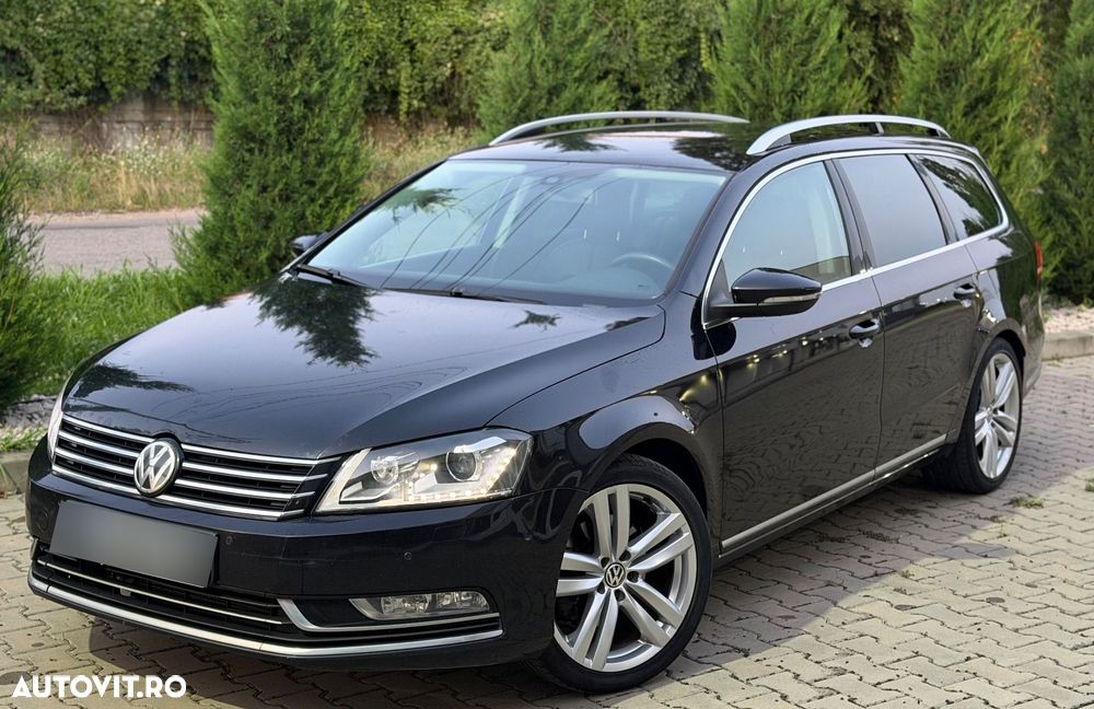Volkswagen Passat - 1