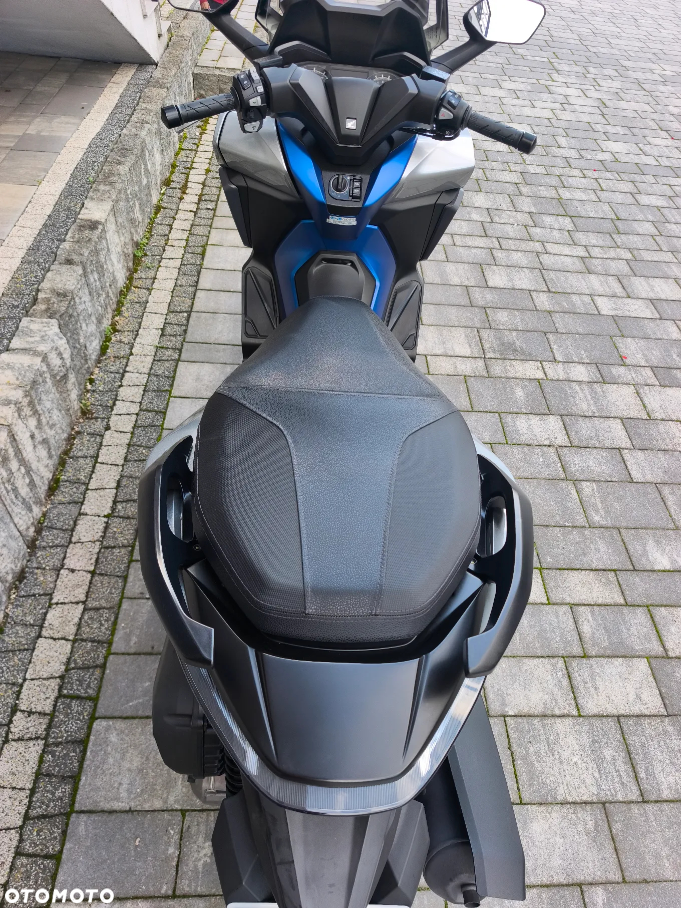 Honda NSS - 11
