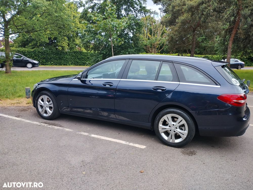 Mercedes-Benz C - 4