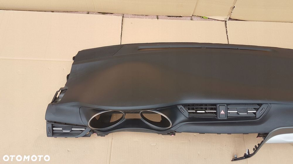 konsola deska rozdzielcza toyota avensis t27 lift t29 16- demontaż oryginał - 4