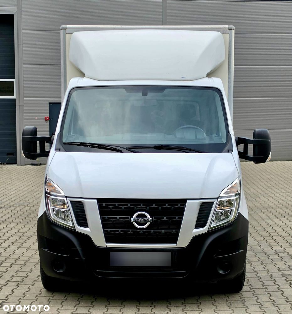 Nissan NV400 - 13