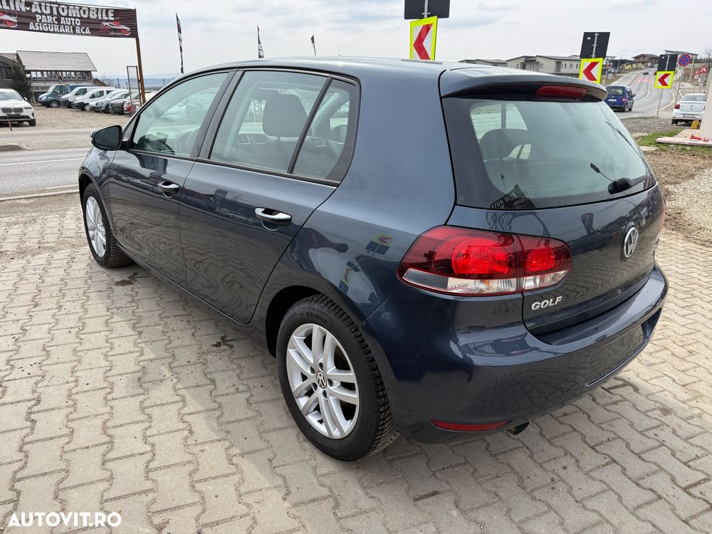 Volkswagen Golf 1.6 TDI BlueMotion Technology DSG Comfortline - 4