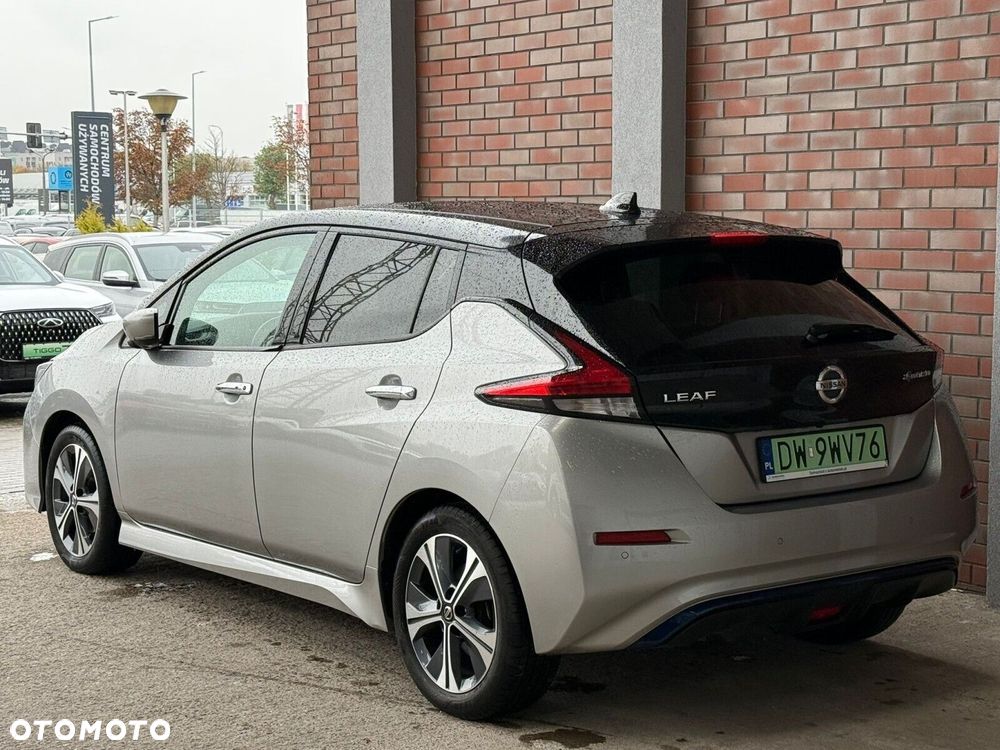 Nissan Leaf - 6