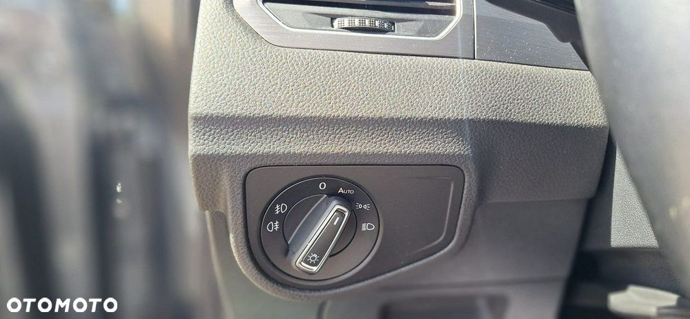 Volkswagen Golf Sportsvan - 17