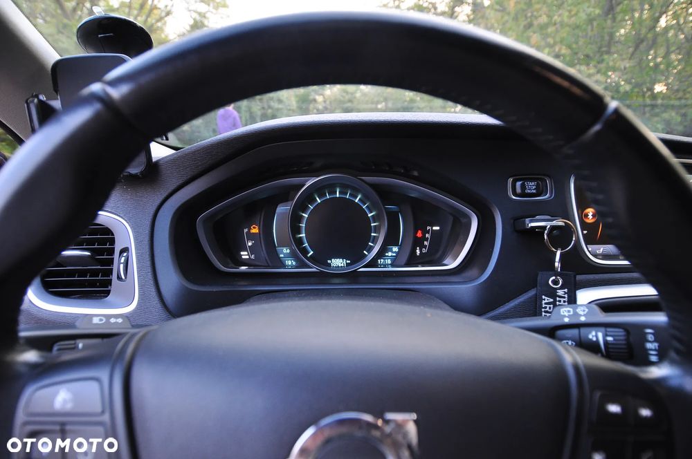 Volvo V40 Cross Country T4 AWD Momentum - 8