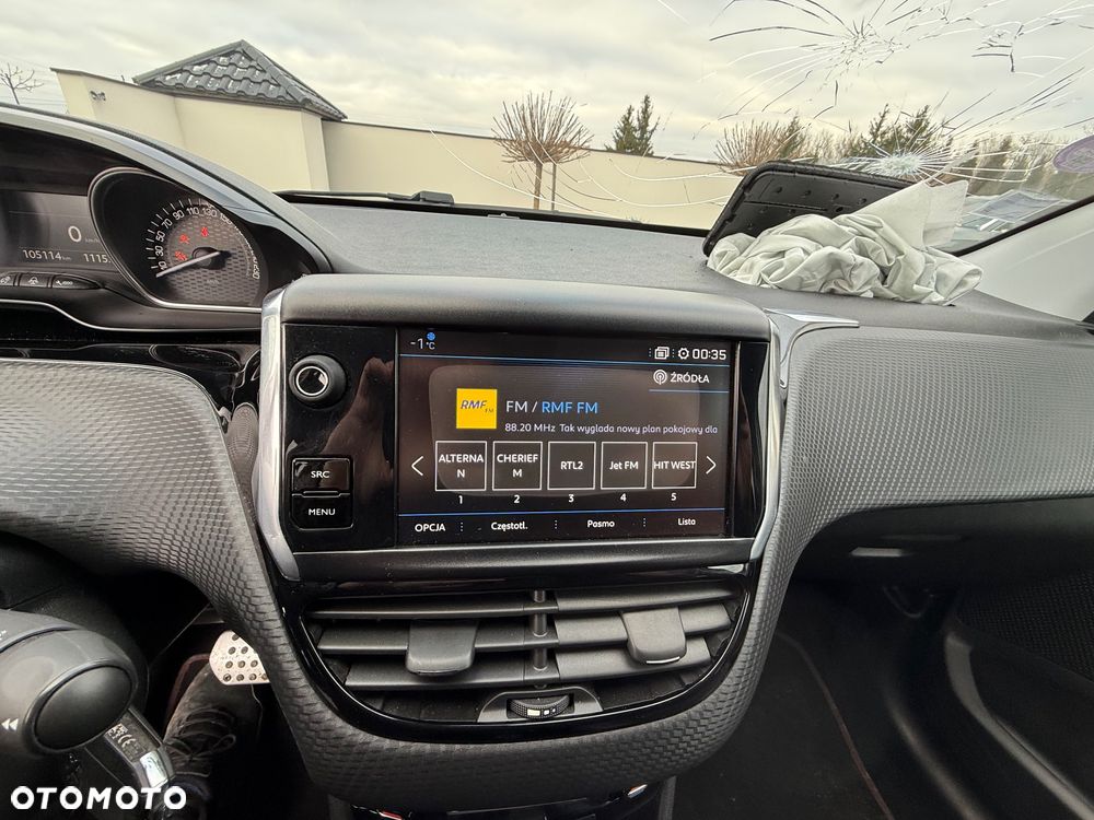 Peugeot 2008 PureTech 110 Stop&Start EAT6 GT-Line Edition - 19