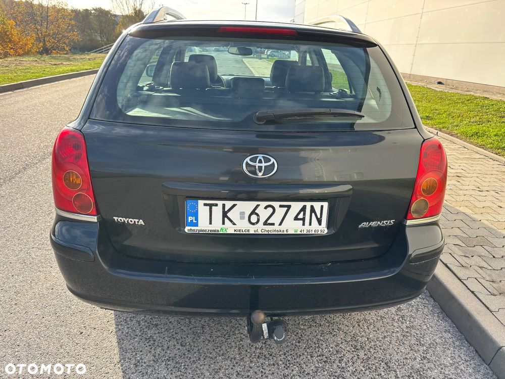 Toyota Avensis 2.0 D-4D Prestige - 4