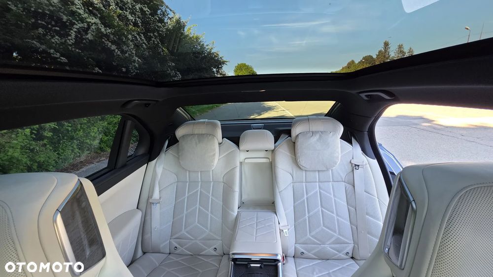 BMW Seria 7 - 13
